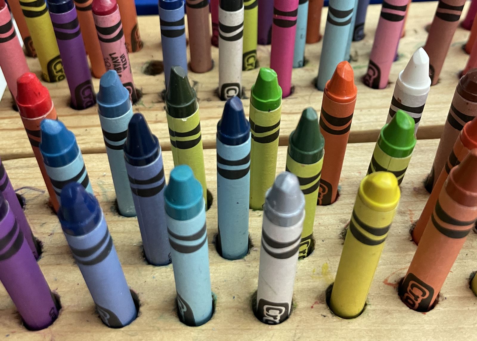 Wooden crayon holder